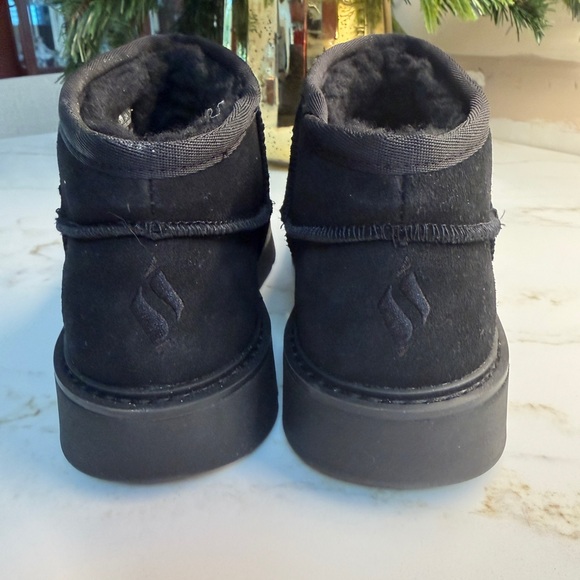 Skechers Slip Ins Black Ankle Boots - Picture 4 of 8
